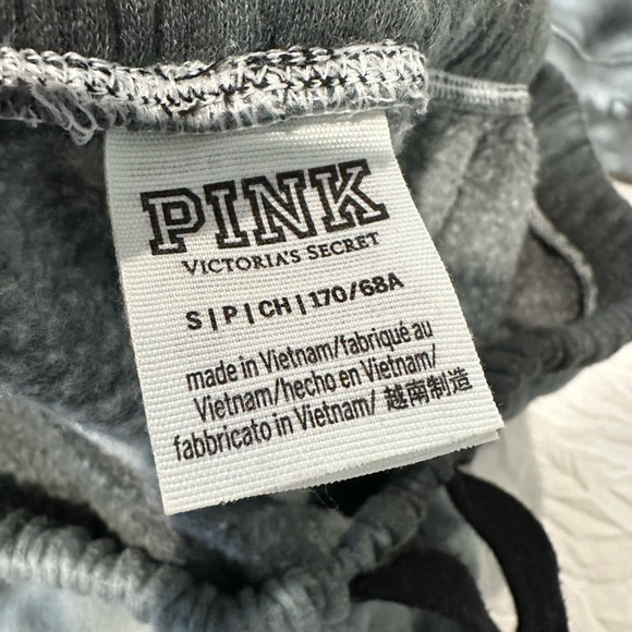 Victoria’s Secret pink set - Picture 2 of 3